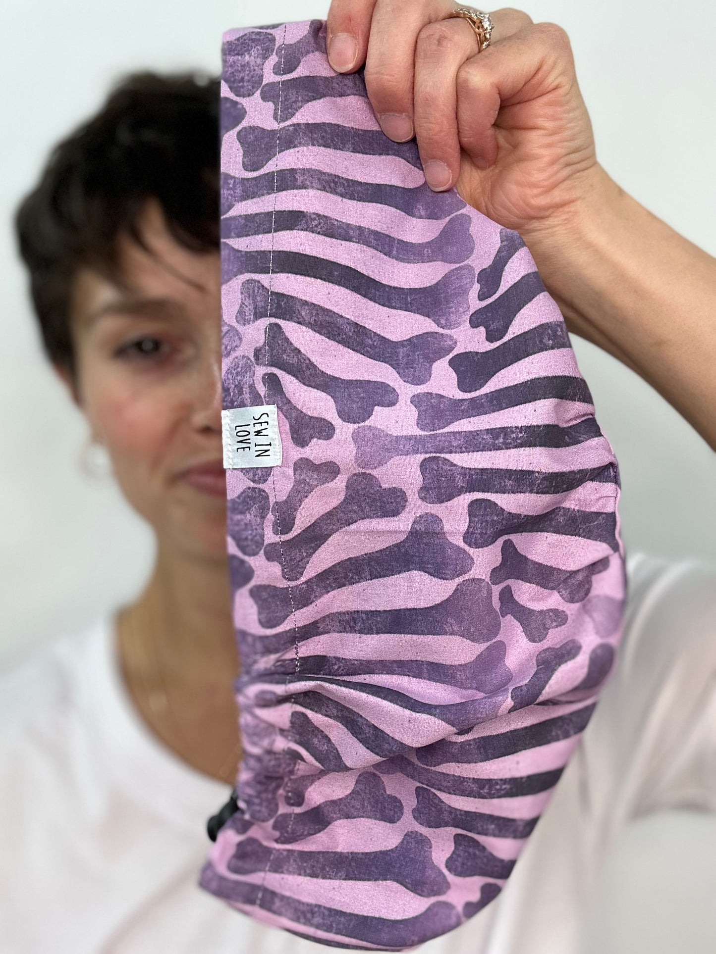Toggle Back- Bone Scallop: Euro-Style Scrub Cap