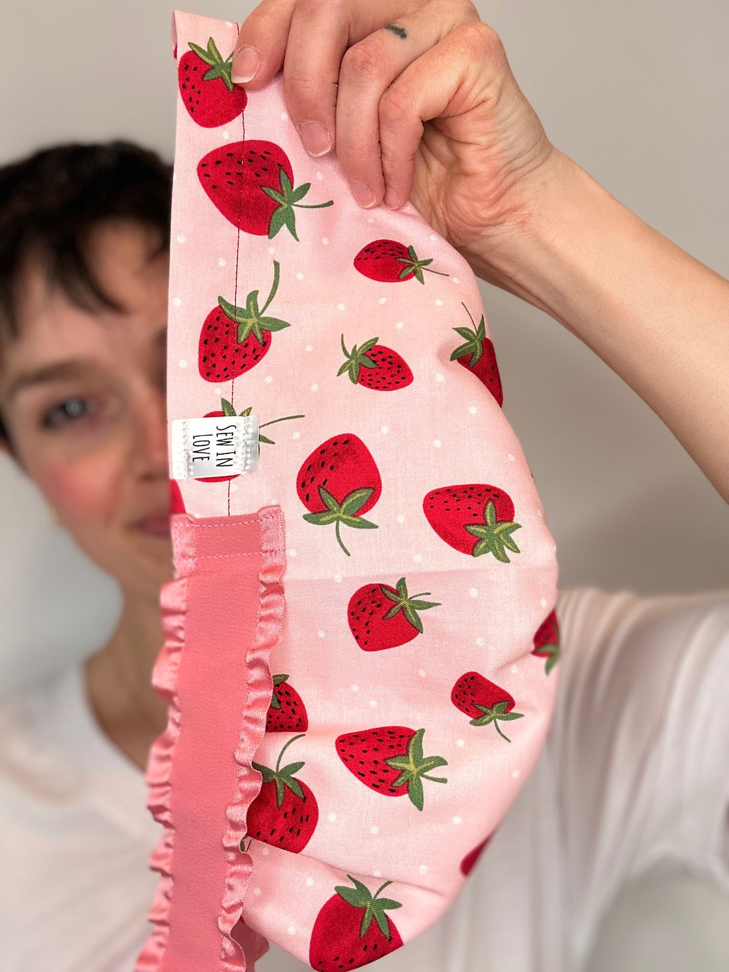 Ribbon Back-Cutesy Strawberries: Euro-Style Scrub Cap