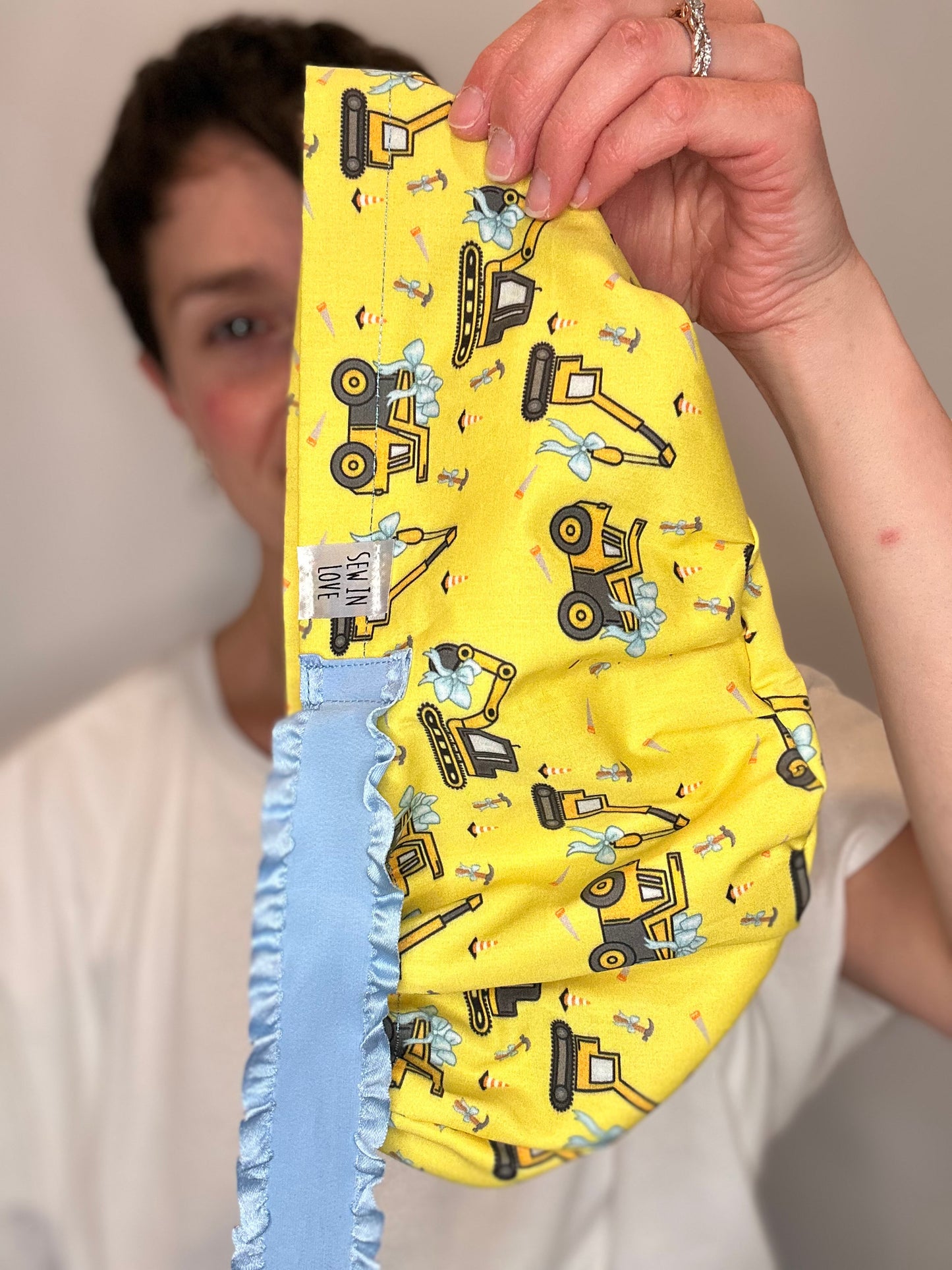 Ribbon Back-Construction and Bows: Euro-Style Scrub Cap