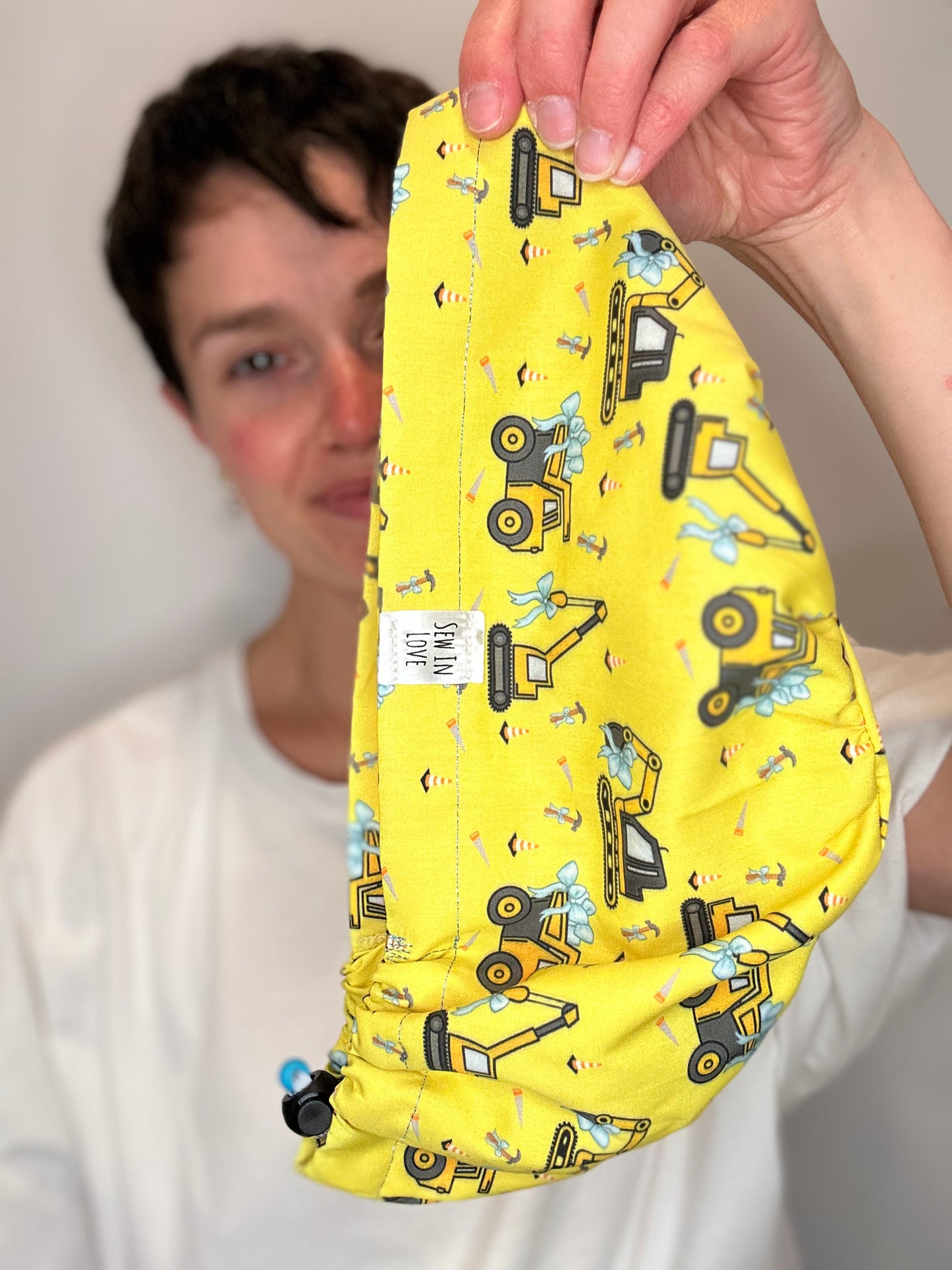 Toggle Back- Construction and Bows: Euro-Style Scrub Cap