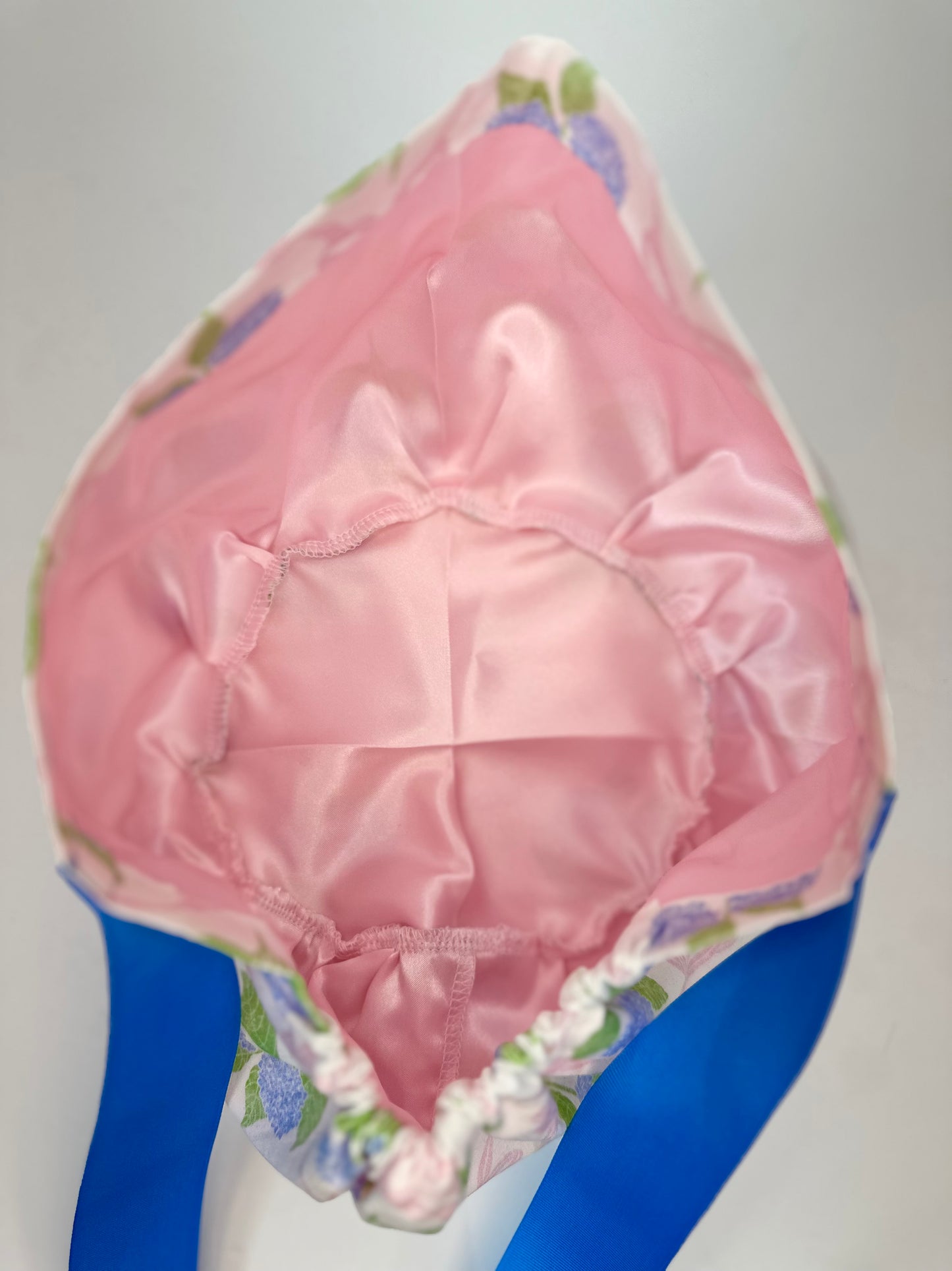 Ribbon Back-Hydrangea Trellis: Euro-Style Scrub Cap