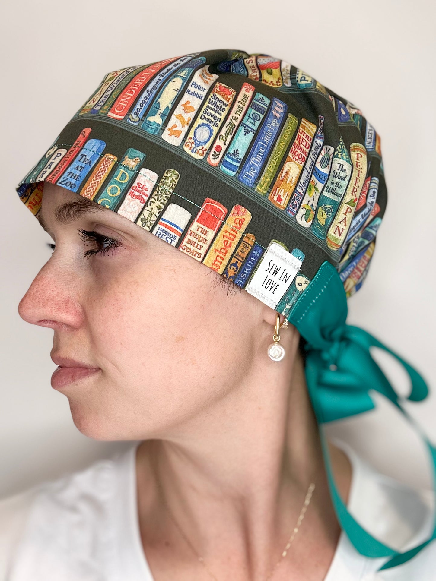 Ribbon Back- On the Bookshelf: Euro-Style Scrub Cap