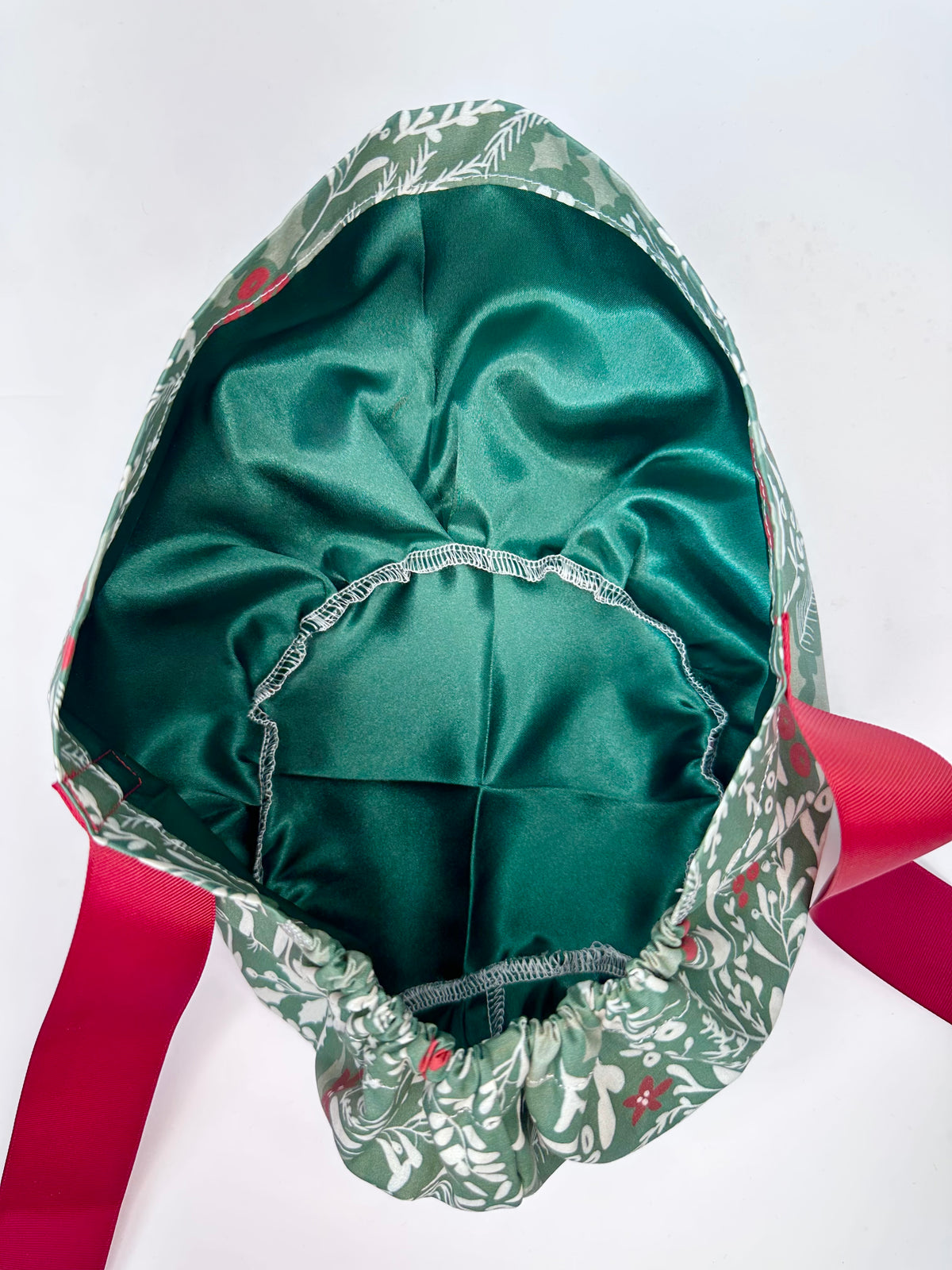 Ribbon Back- Bold Poinsettias: Euro-Style Scrub Cap