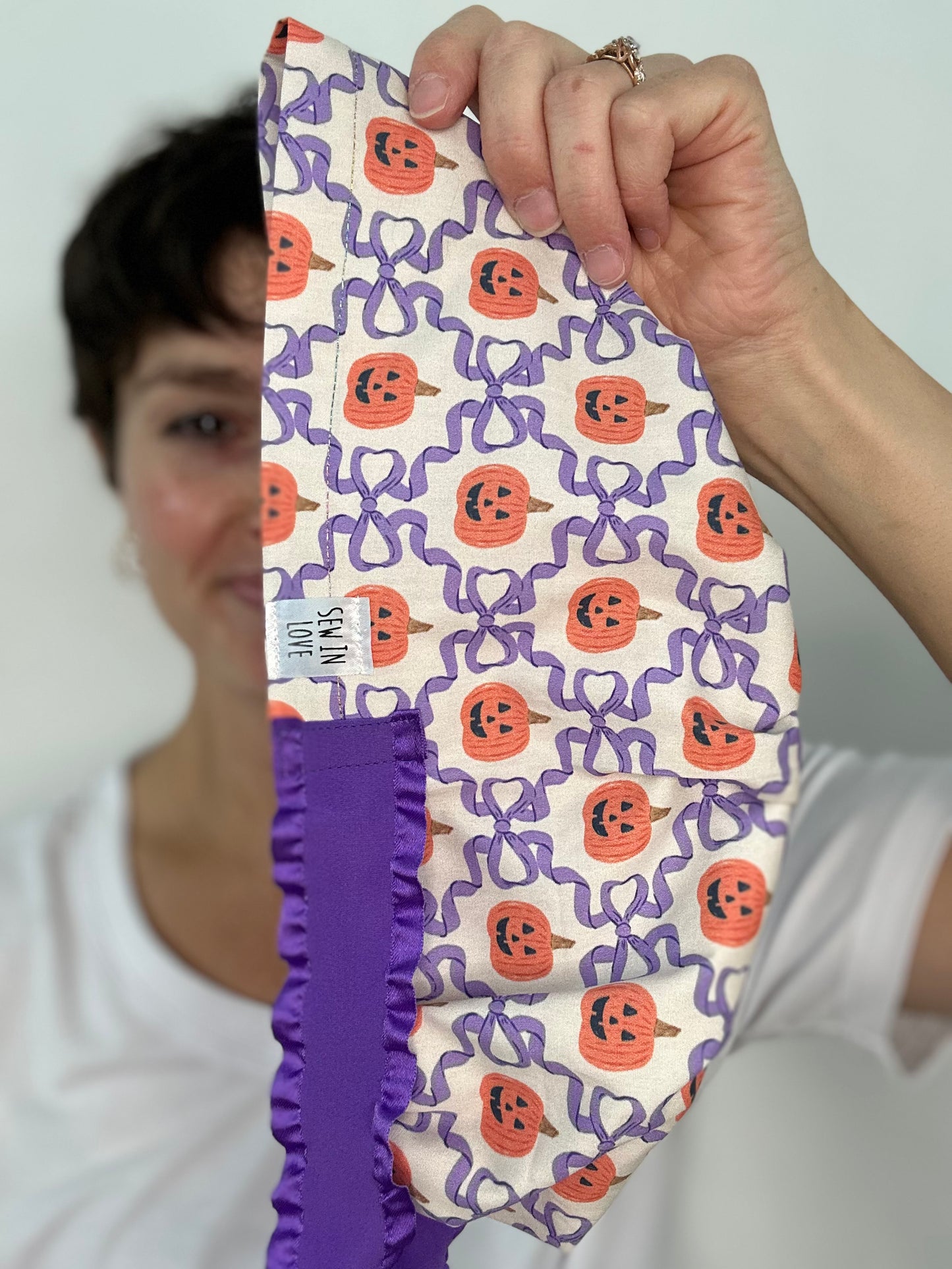 Ribbon Back- Jack-O-Lantern Trellis: Euro-Style Scrub Cap