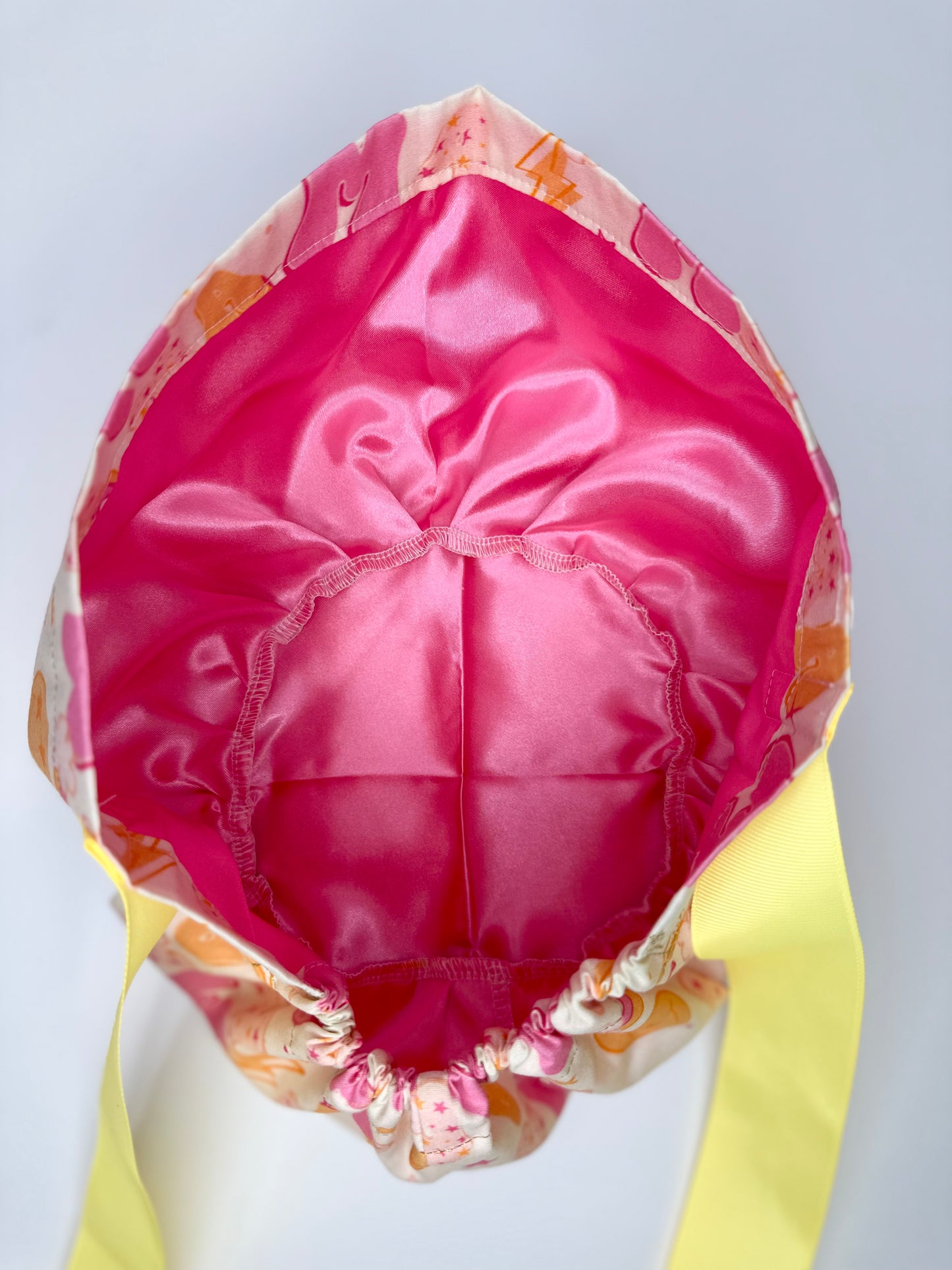 Ribbon Back-Bubble Letter MAMA: Euro-Style Scrub Cap