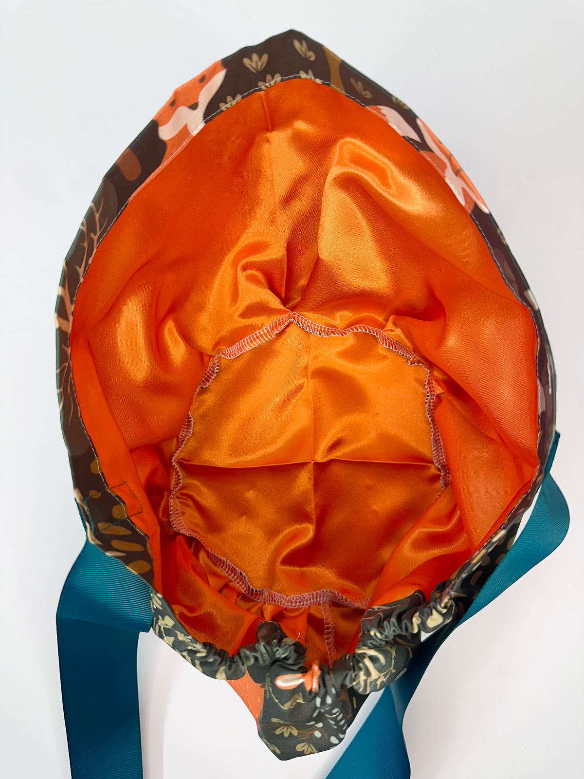 Ribbon Back- Scandi Foxes: Euro-Style Scrub Cap