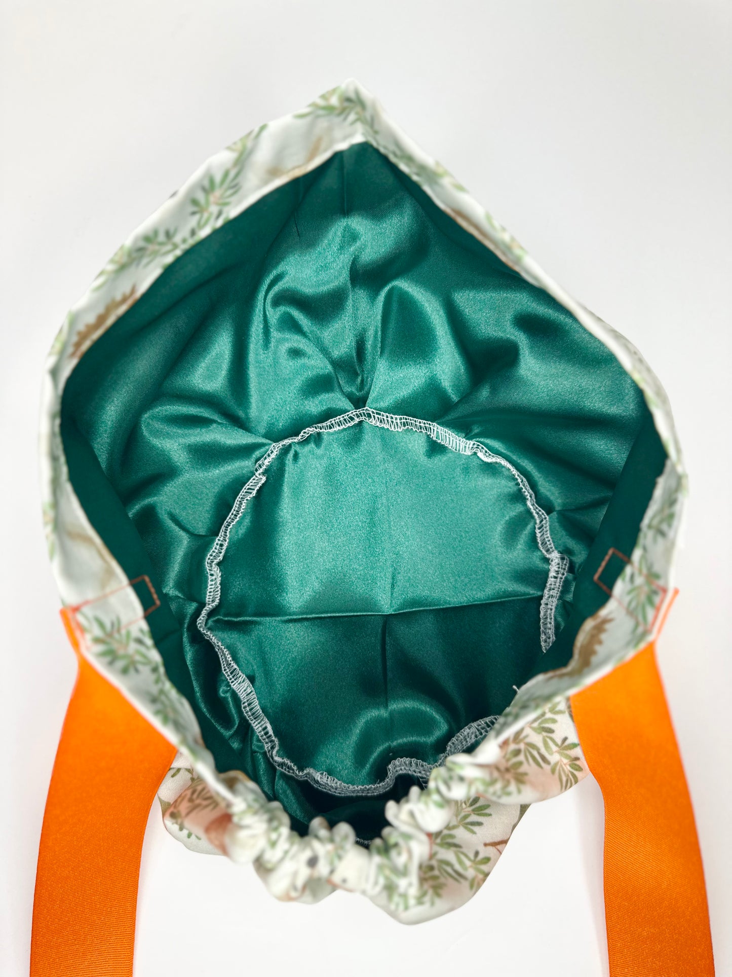 Ribbon Back-Woodland Laurel: Euro-Style Scrub Cap