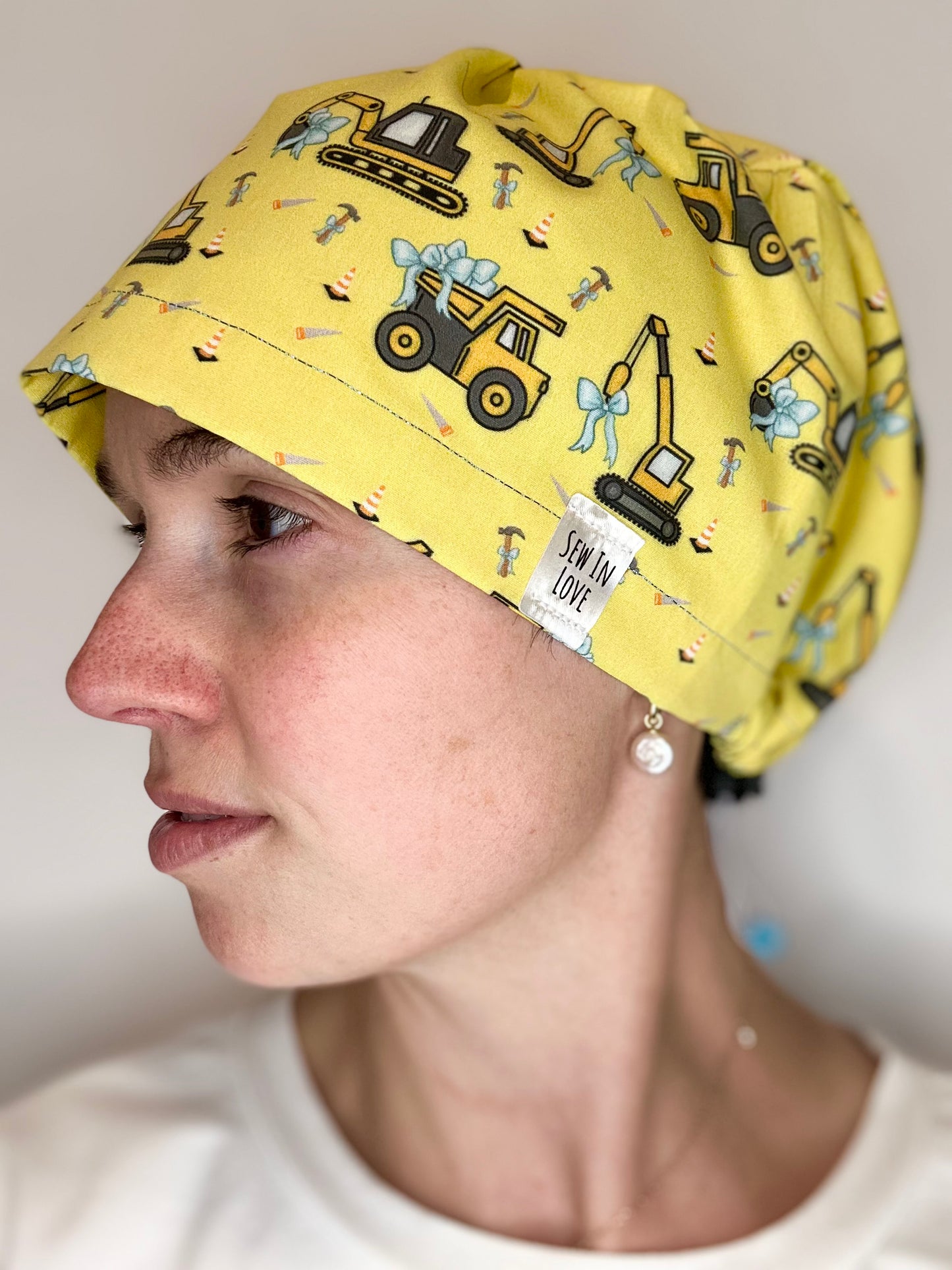 Toggle Back- Construction and Bows: Euro-Style Scrub Cap