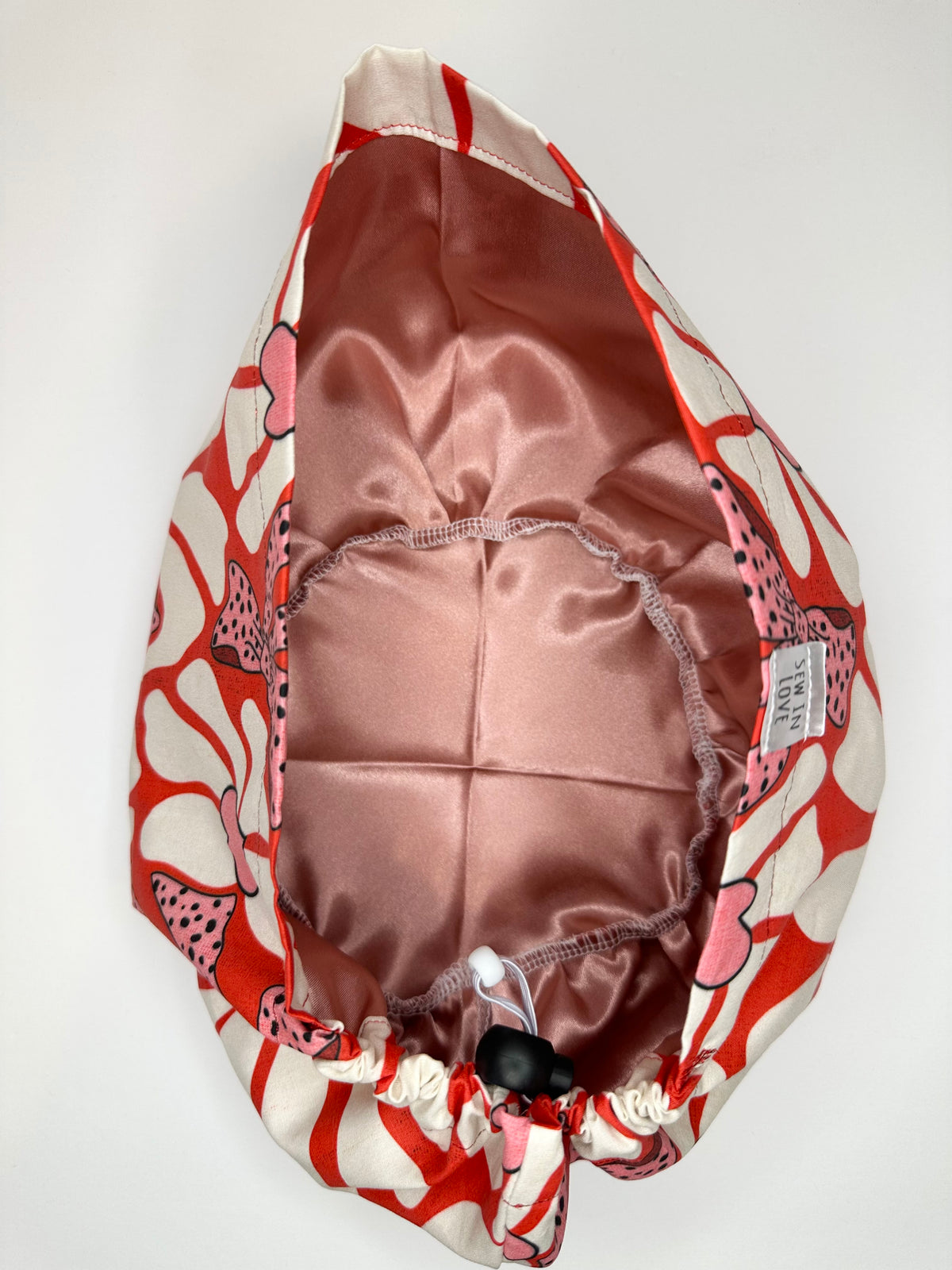 Toggle Back- Bows and Daisies: Euro-Style Scrub Cap